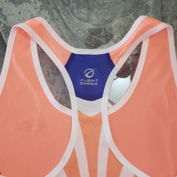 the North Face Light Weight Tank Top - Picture 5 of 6